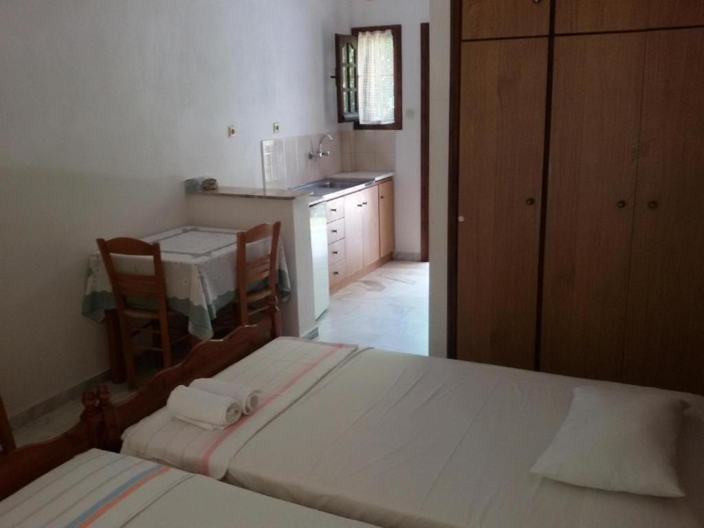 Kókkinon Nerón Paparizou Apartments מראה חיצוני תמונה